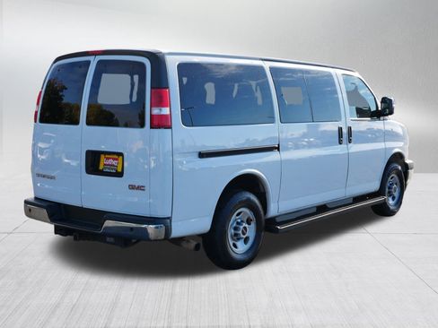 Used 2019 GMC Savana 3500 LS w/ Cold Climate Package image 7