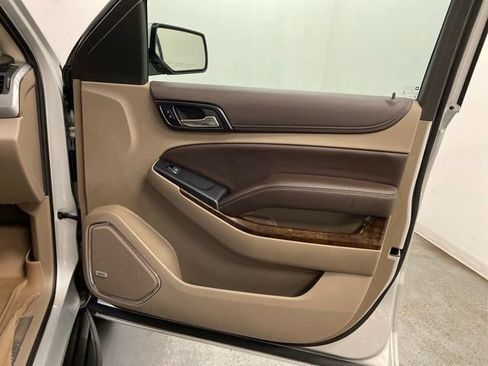 Used 2015 Chevrolet Suburban LT AWD/4WD image 23