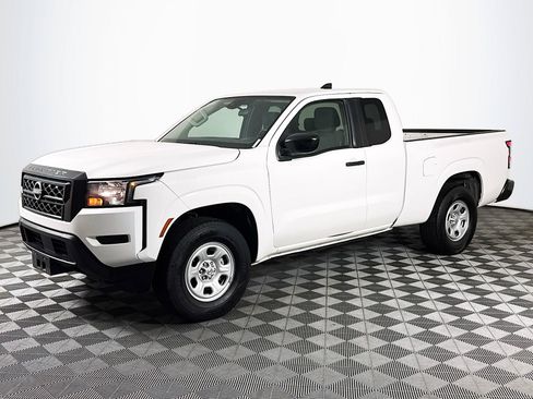 Used 2024 Nissan Frontier S w/ Technology Package RWD image 4