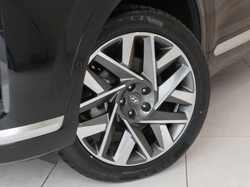 Used 2023 Hyundai Santa Fe Calligraphy AWD/4WD image 2