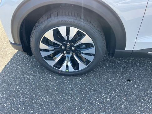 New 2026 Ford Explorer Platinum w/ LUX Leather Package image 29