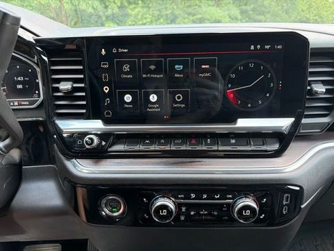 Used 2023 GMC Sierra 1500 SLT AWD/4WD image 14
