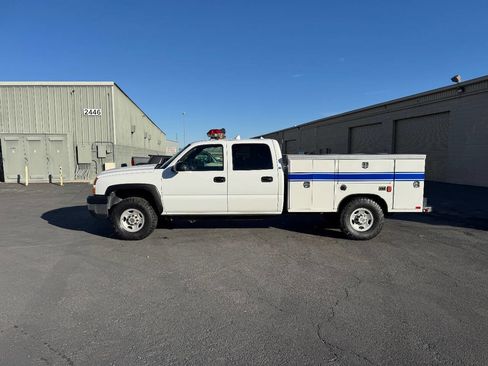Used 2005 Chevrolet Silverado 2500 4x4 Crew Cab image 6