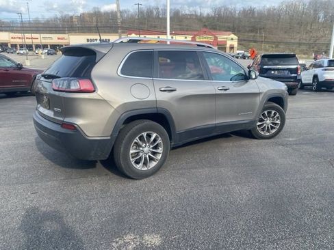 Certified 2019 Jeep Cherokee Latitude Plus w/ Cold Weather Group image 3