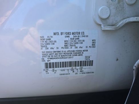 Used 2024 Ford Explorer XLT w/ Equipment Group 202A AWD/4WD image 35