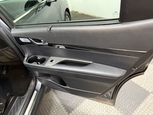 Used 2021 Hyundai Palisade Limited image 43