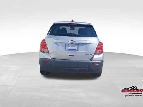 Used 2015 Chevrolet Trax LS FWD image 4