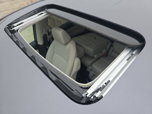 New 2026 Honda Odyssey EX-L image 3