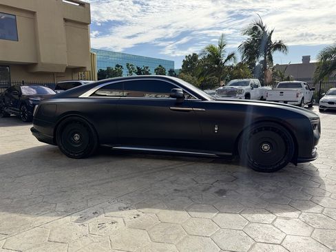 Used 2024 Rolls-Royce Spectre AWD/4WD image 5