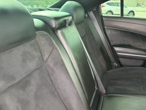 Used 2019 Dodge Charger Scat Pack w/ Dynamics Package RWD image 56