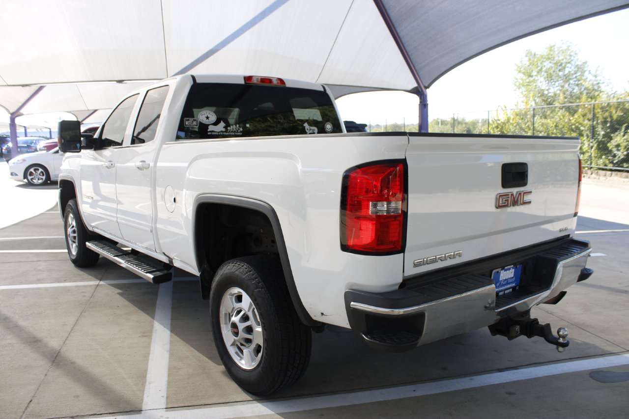 Used 2017 GMC Sierra 2500 SLE w/ HD SLE Preferred Plus Package RWD image 3
