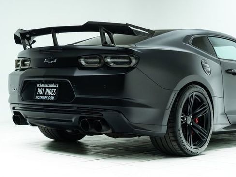 Used 2019 Chevrolet Camaro ZL1 image 14