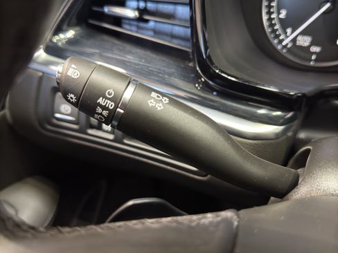 Used 2024 Cadillac XT5 Premium Luxury w/ LPO, Floor Liner Package AWD/4WD image 24