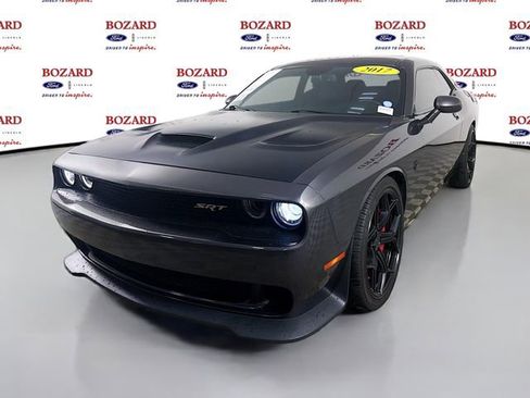 Used 2017 Dodge Challenger SRT Hellcat image 4