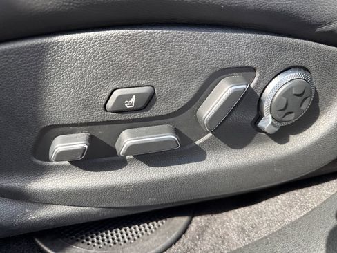 Used 2025 Genesis GV80 2.5T Prestige image 24