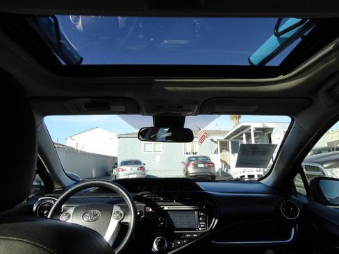 Used 2017 Toyota Prius C Four image 33