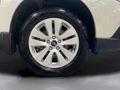 Used 2018 Subaru Outback 2.5i AWD/4WD image 22