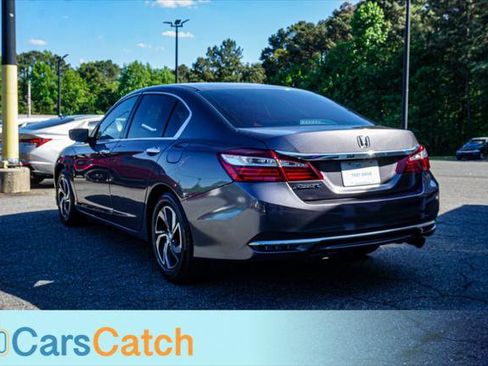Used 2017 Honda Accord LX image 13