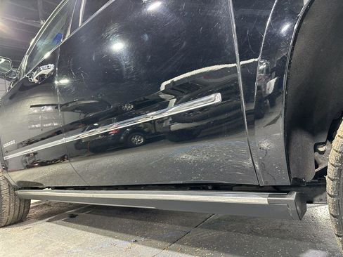 Used 2018 GMC Yukon XL Denali w/ Denali Ultimate Package image 30