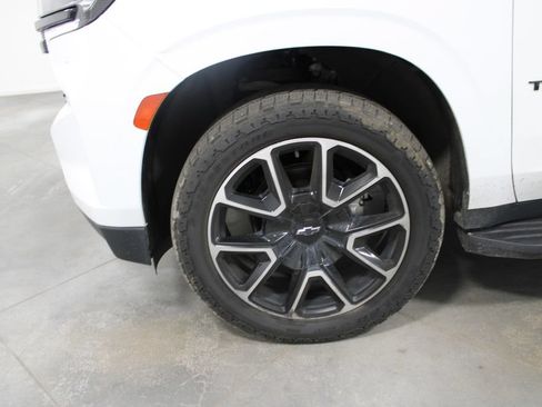 Used 2023 Chevrolet Tahoe RST AWD/4WD image 12