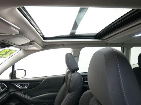 Used 2023 Subaru Forester Premium image 17