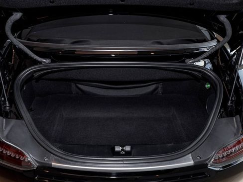 Used 2020 Mercedes-Benz AMG GT C image 32