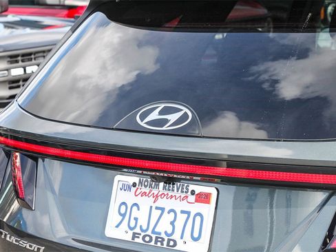 Used 2023 Hyundai Tucson SEL image 12