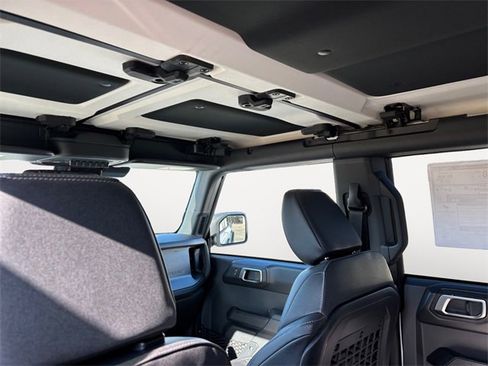New 2025 Ford Bronco Badlands image 15