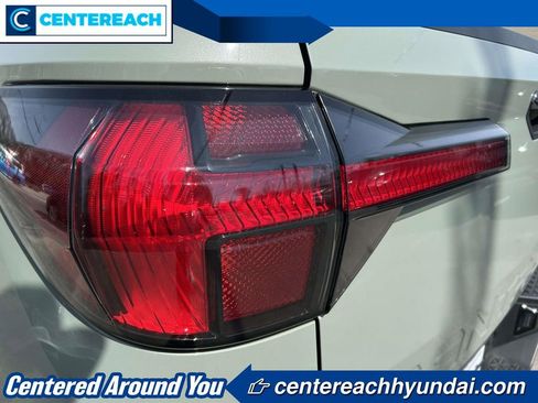 Used 2023 Hyundai Santa Cruz Limited image 9