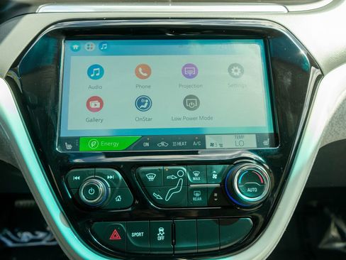 Used 2021 Chevrolet Bolt LT FWD image 22