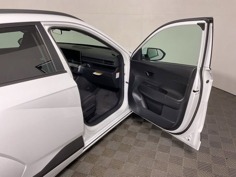 New 2025 Hyundai Kona SEL image 36