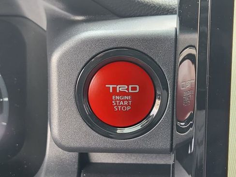 New 2026 Toyota 4Runner TRD Off-Road Premium AWD/4WD image 15