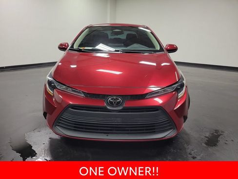 Used 2024 Toyota Corolla LE FWD image 3
