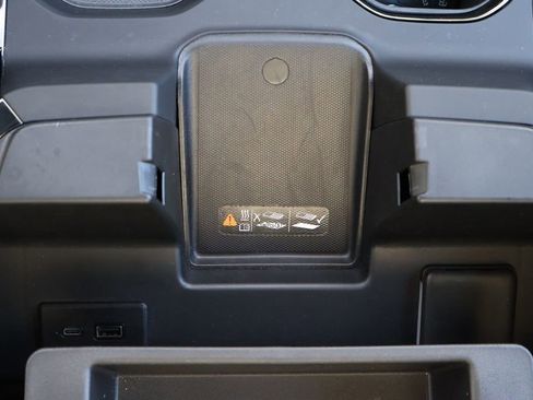 Certified 2024 Chevrolet Silverado 1500 ZR2 image 25