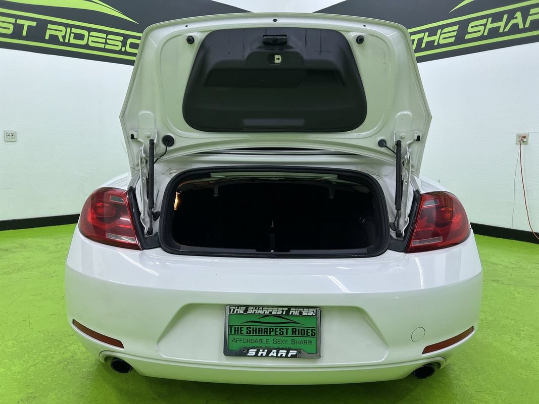 Used 2013 Volkswagen Beetle 2.0T FWD image 9