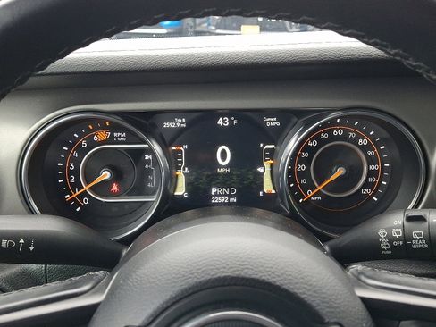 Certified 2021 Jeep Wrangler Sport AWD/4WD image 20