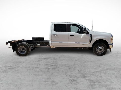 New 2026 Ford F350 XL w/ XL Chrome Package AWD/4WD image 12