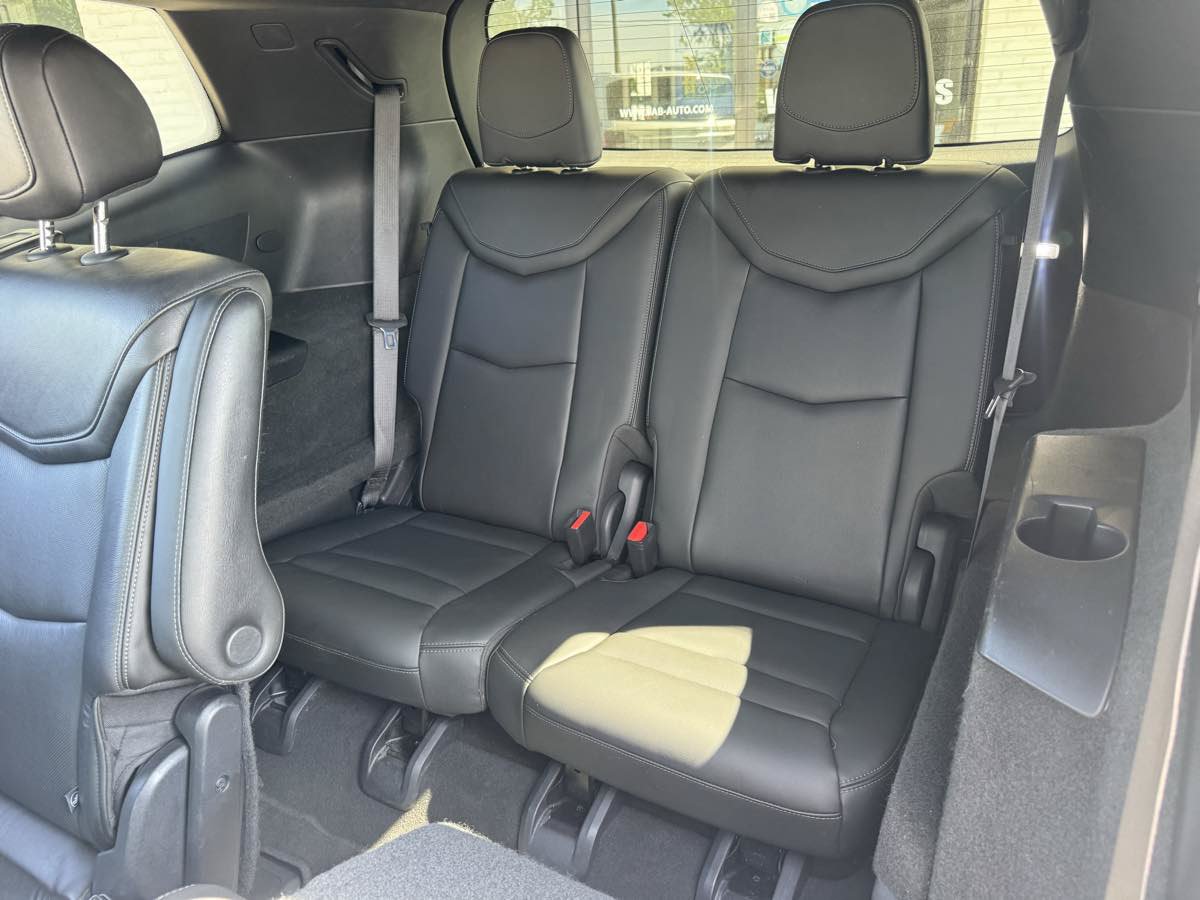 Used 2020 Cadillac XT6 Premium Luxury FWD image 14