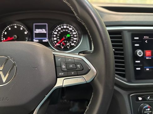 Certified 2021 Volkswagen Atlas SE image 17