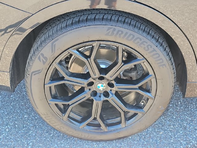 Used 2020 BMW X7 xDrive40i w/ Cold Weather Package AWD/4WD image 8
