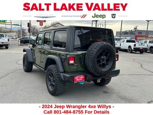 Used 2024 Jeep Wrangler Unlimited image 4