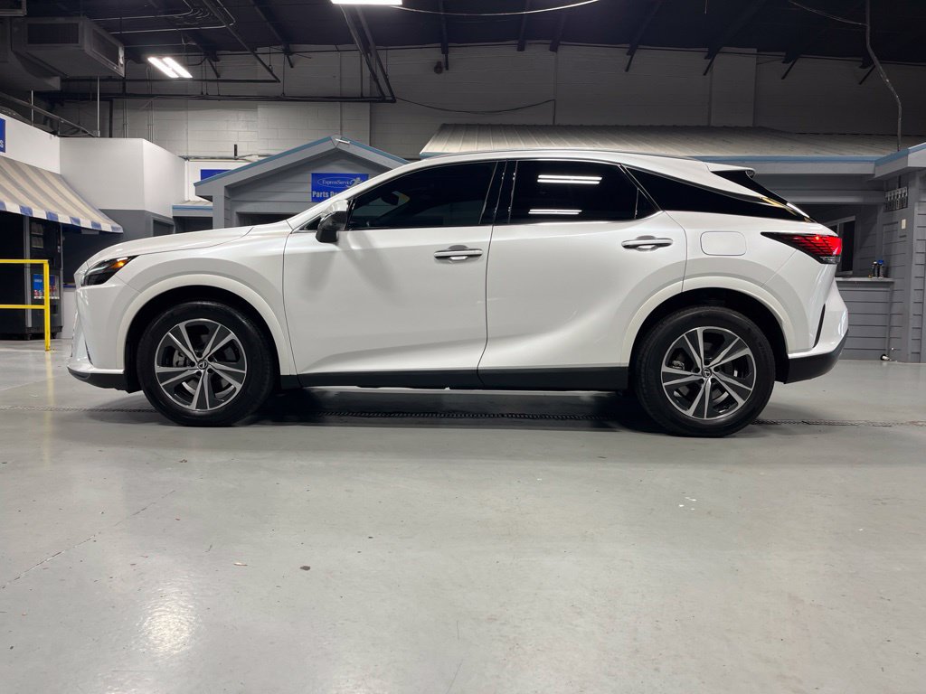 Used 2024 Lexus RX 350 Premium w/ Convenience Package AWD/4WD image 4