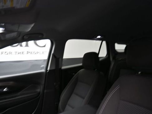 Used 2023 GMC Terrain SLE w/ Driver Convenience Package image 17