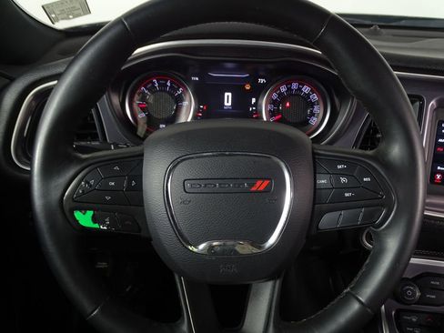 Used 2019 Dodge Challenger SXT image 14