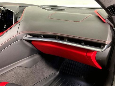 Used 2023 Chevrolet Corvette Stingray Premium Conv w/ Z51 Performance Package image 22