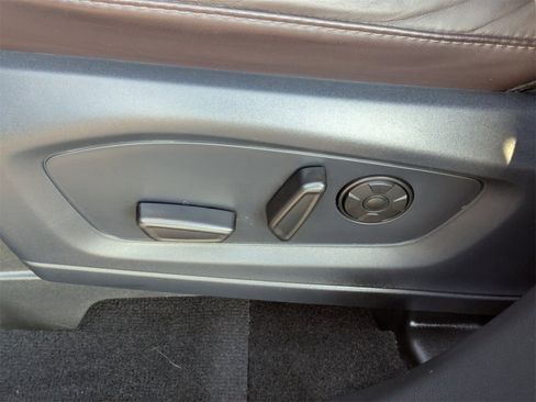 Used 2025 Ford Explorer Platinum w/ Ultimate Package image 23