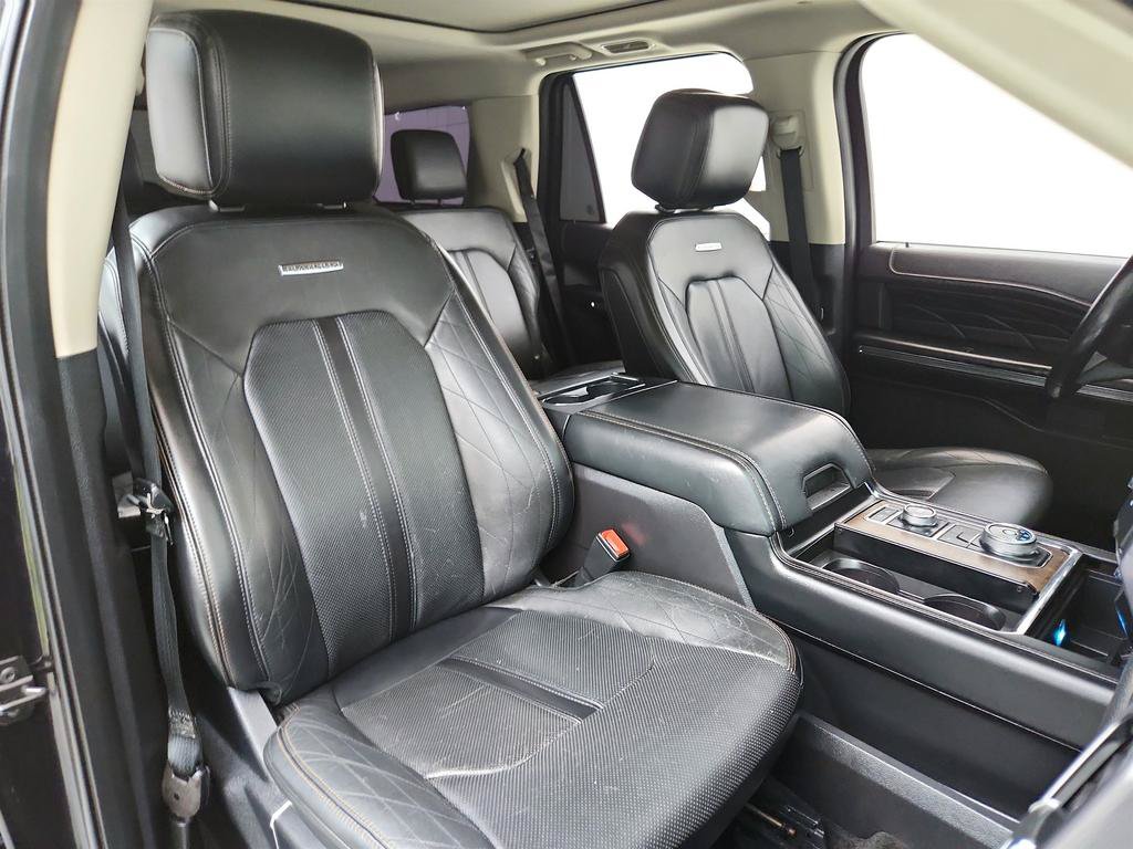 Used 2019 Ford Expedition Platinum AWD/4WD image 28