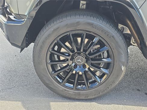Used 2023 Mercedes-Benz G 550 image 8