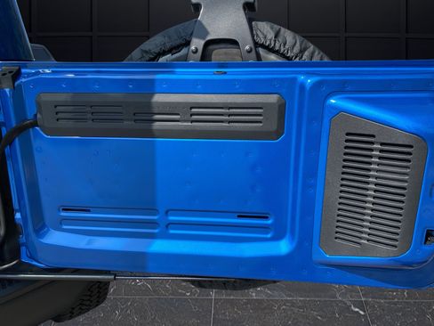 New 2025 Ford Bronco Badlands w/ Sasquatch Package AWD/4WD image 17