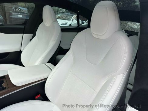 Used 2024 Tesla Model S AWD image 12